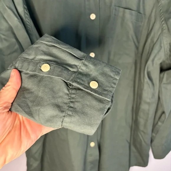Universal Thread NWT Women’s Dark Green Oversized Button Down Long Sleeve Shirt - Picture 10 of 15